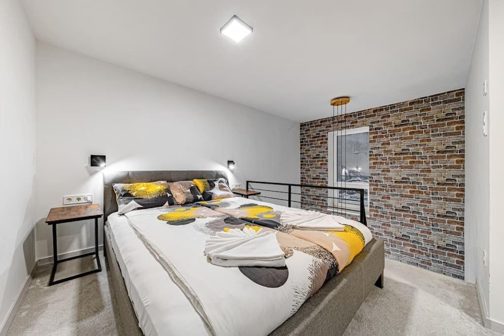 Apartament Chic Loft Bp: Industrial Gem